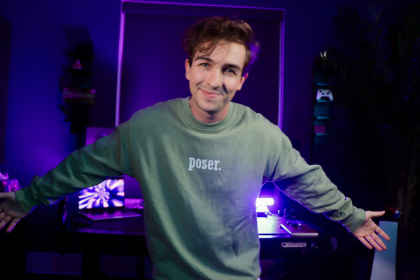 Kayko Minimalist Poser Crewneck