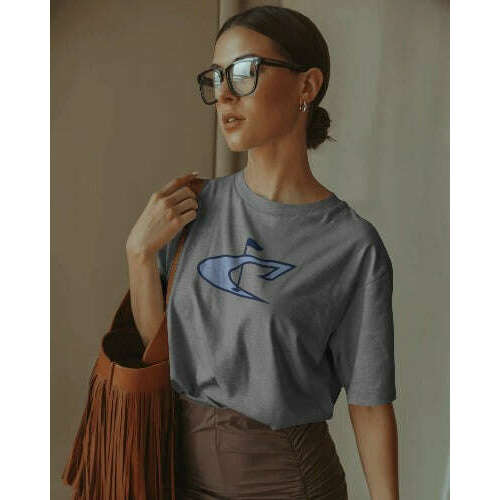 stylish-comfortable-relaxed-fit-womens-tshirt-mockup-perfect-for-everyday-casual-wear-shopping-03359_1