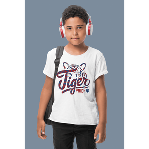 t-shirt-mockup-featuring-a-boy-with-headphones-in-a-studio-m2530-r-el2